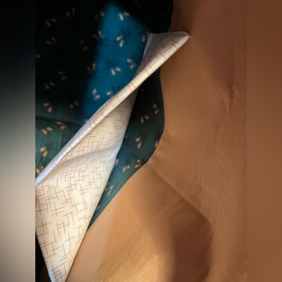 Big Cosmetic and Make-Up bag - Picture 5 of 11